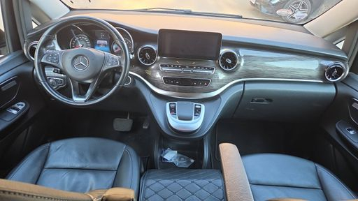 Mercedes Classe V 300d 237 9G-Tronic - Avantgarde Extra Long – 2022 – 130513 km – Diesel – Boîte Automatique — photo 20
