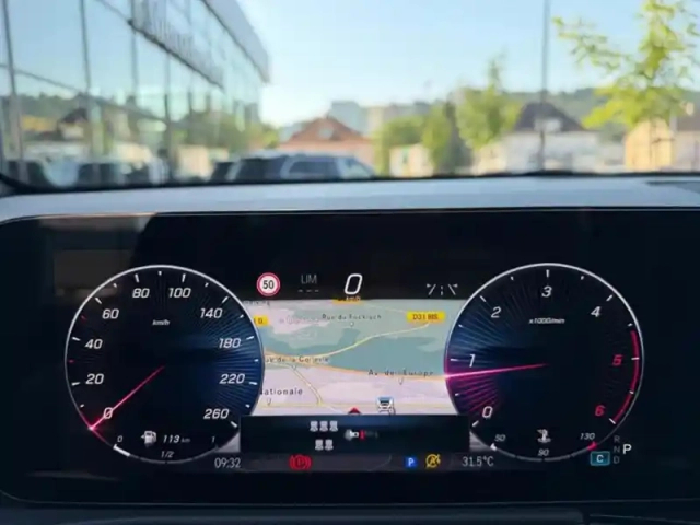 Mercedes Glb 200 d progressive line — photo 36