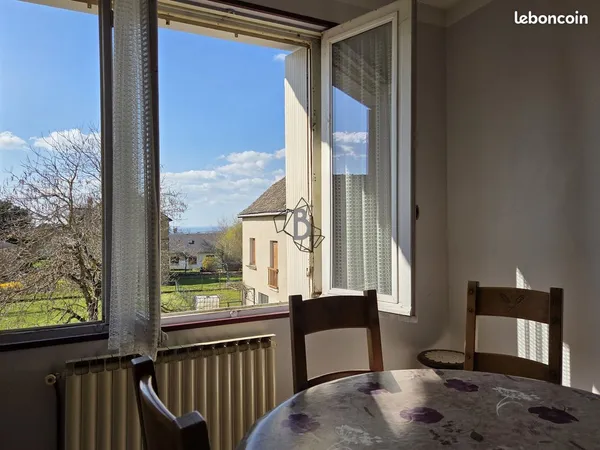 Maison 8 pièces 180 m²