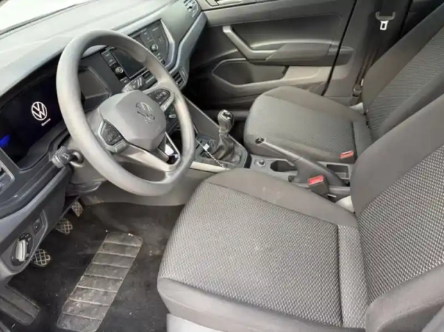 Volkswagen Polo 1.0 mpi 80ch — photo 10