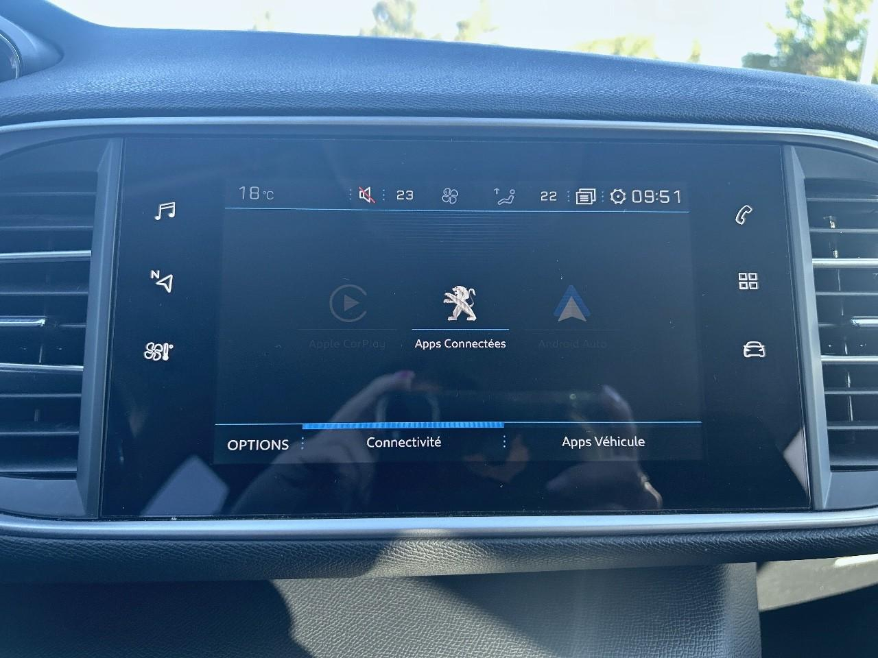 Peugeot 308 1.5 bluehdi 130ch s&s allure pack — photo 18