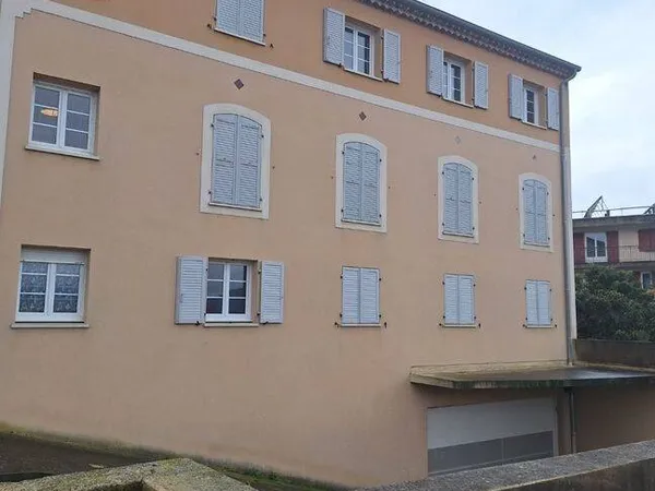 Box de stockage 27 m²