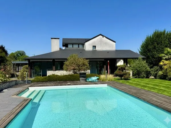 Maison 4 pièces 180 m²