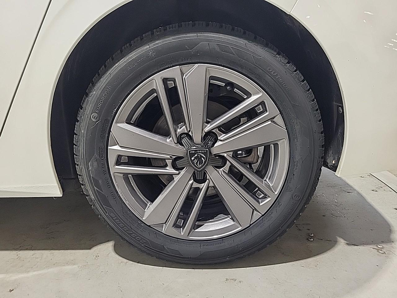 Peugeot 308 bluehdi 130ch s&s eat8 active pack — photo 16