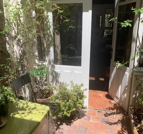 Loue chambre chez l'habitant dans maison - 100m²