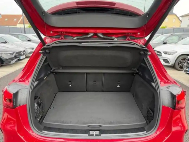 Mercedes Gla 200 d amg line — photo 30
