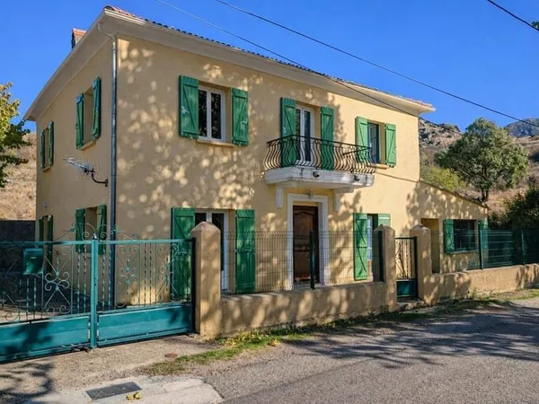 Maison 8 pièces 190 m²