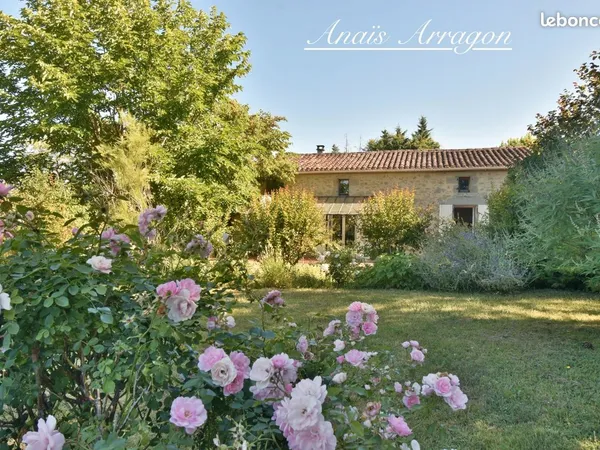Propriété 5 pièces 146 m²