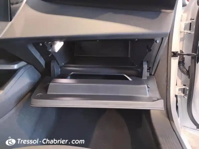 Peugeot 308 bluehdi 130ch s&amp;s bvm6 active pack — photo 30