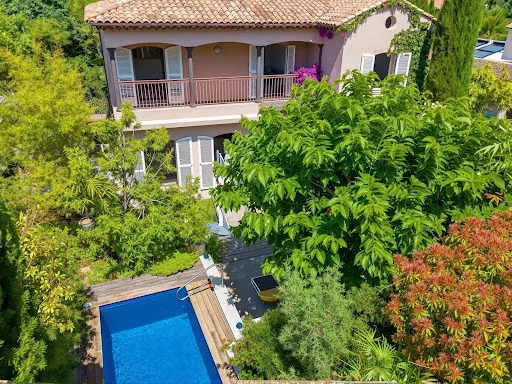 Maison 6 pièces 195 m²