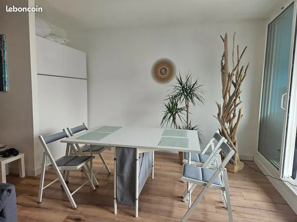 Location pour bail étudiant du 1er oct au 30 juin Magnifique studio entièrement rénové