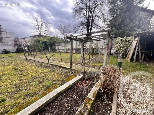 Terrain 674 m² Voiron