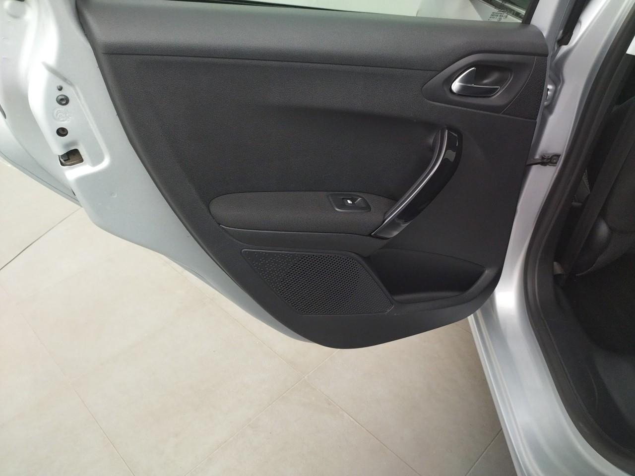 Peugeot 208 puretech 82ch s&s bvm5 tech edition — photo 24