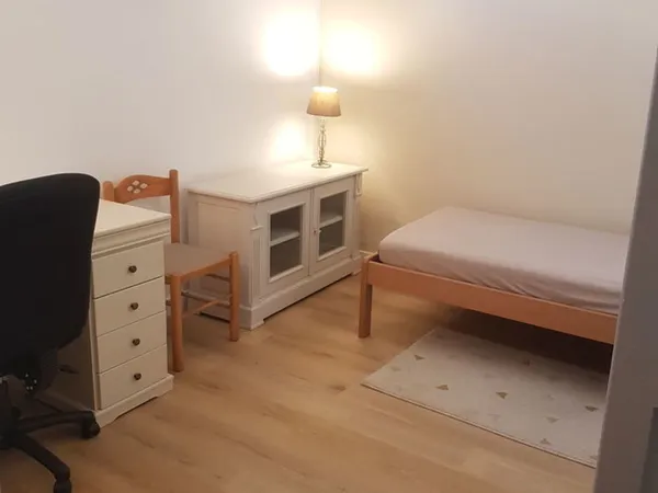 Chambre meublée étudiant(e) / stagiaire