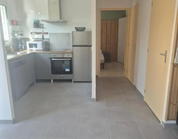Appartement meublé 54 m² de plain-pied - Centre bourg de Tiercé