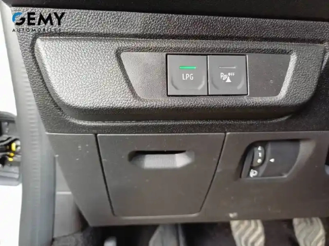 Dacia Sandero eco-g 100 - 22 — photo 17