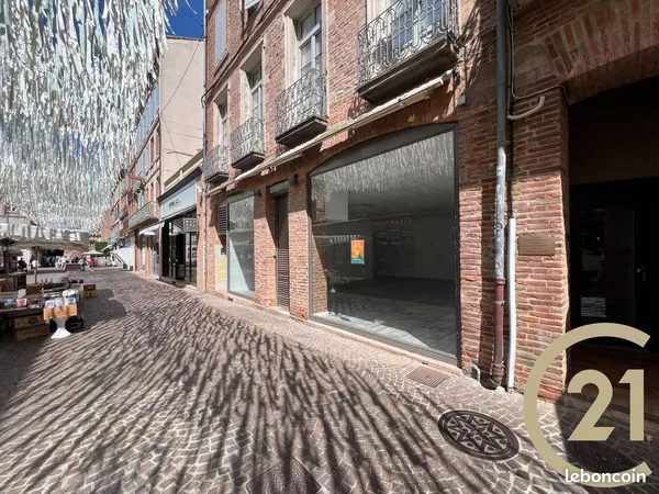 Local 69 m² Albi