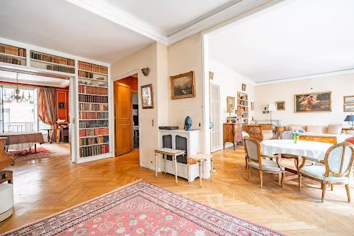 Appartement 7 pièces 255 m²