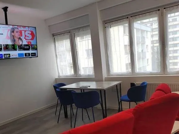 Chambre meublée avec douche privative en coloc 4ch