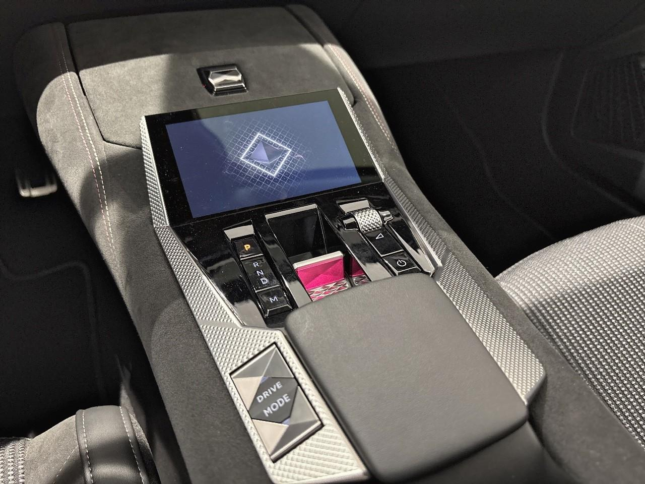 Ds Ds 4 essence 130ch performance line + automatique — photo 22