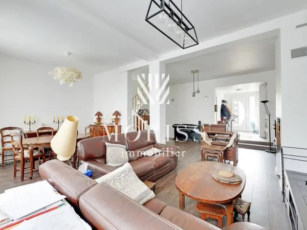 Maison 6 pièces 178 m²