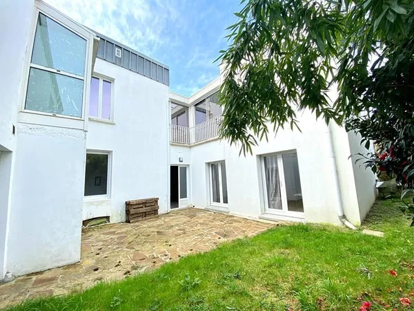 ST MARC -MAISON DE 298M2