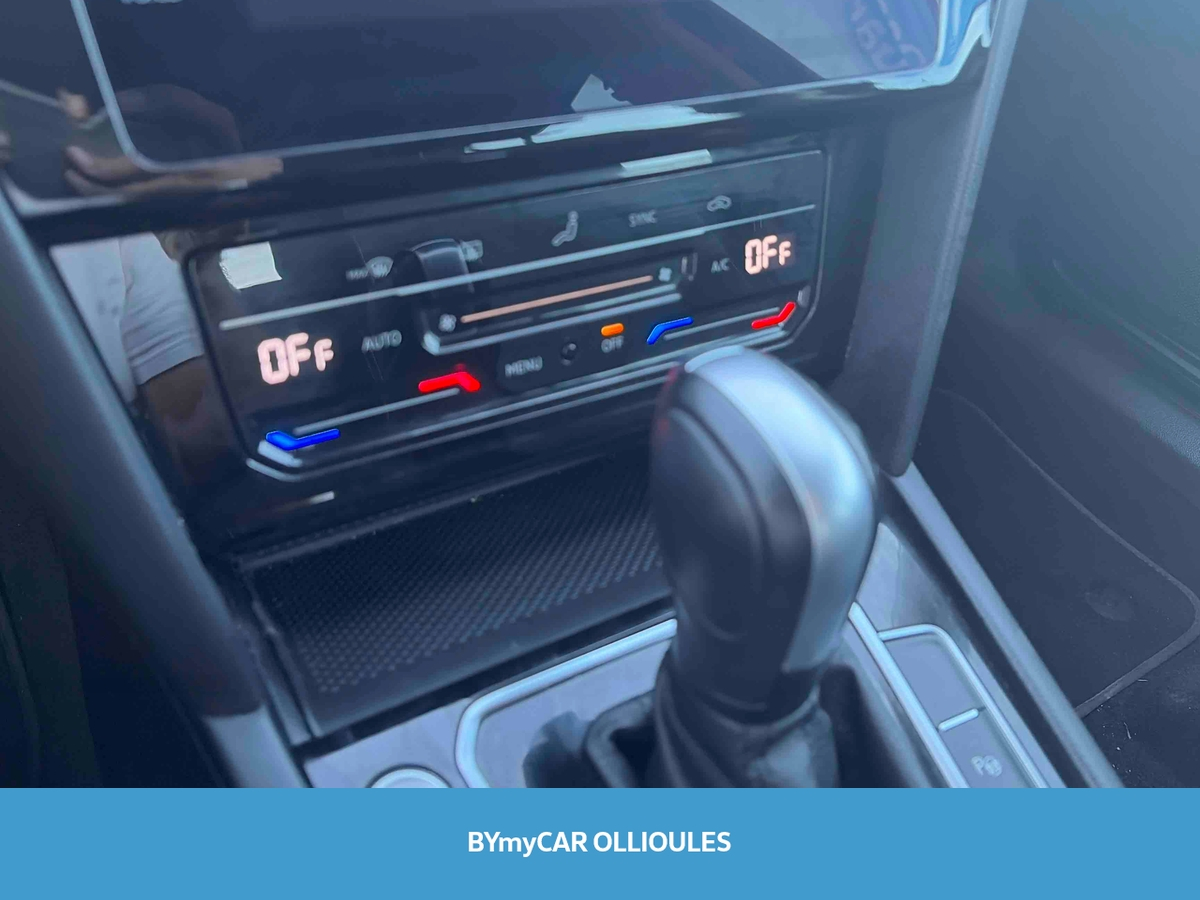 Volkswagen Passat SW 2.0 TDI EVO SCR 150 DSG7 — photo 12