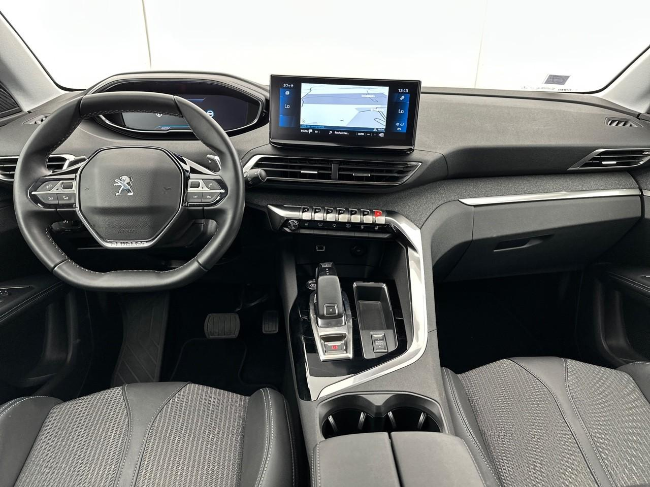Peugeot 3008 puretech 130ch s&s eat8 allure pack — photo 11