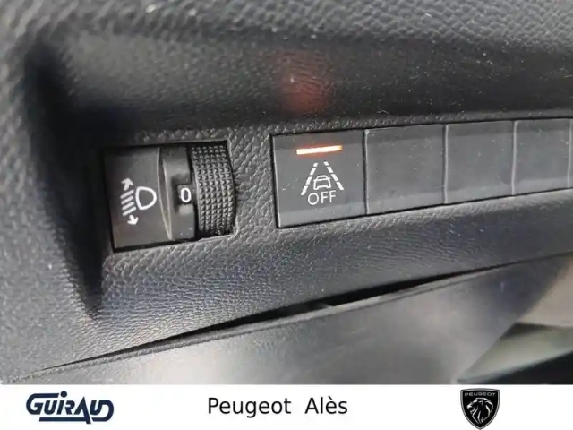 Peugeot 208 electrique 50 kwh 136ch — photo 57