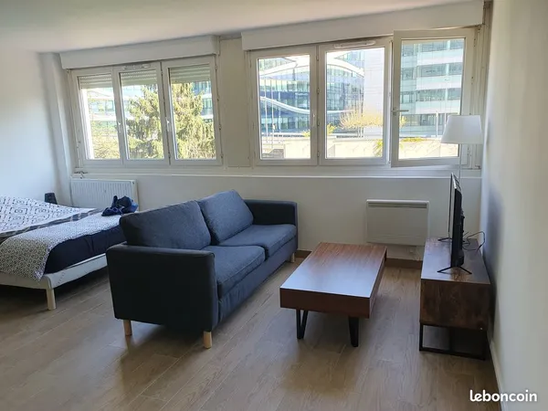 Location appartement meublée de 35 m2 Courbevoie/La Défense