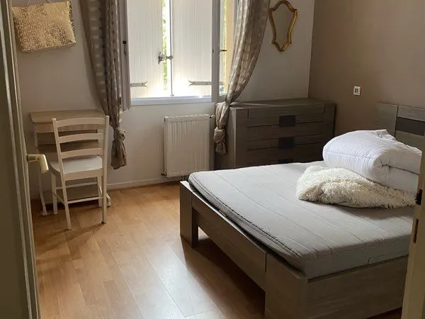Chambre chez l'habitant jardin à Saint-Yrieix