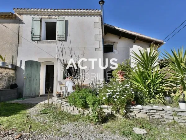 Mazet de caractère en centre de Mouriès, au coeur des