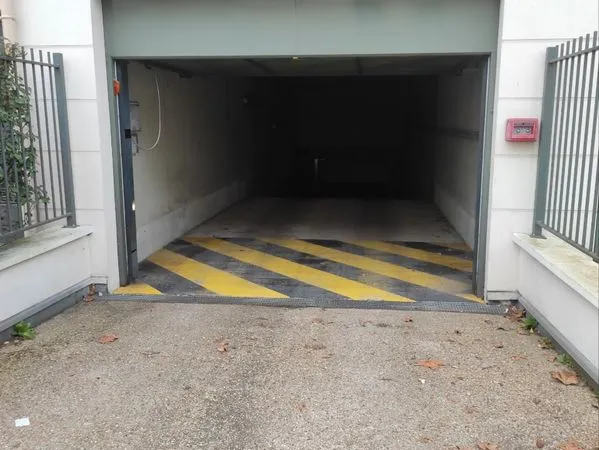 Parking a louer