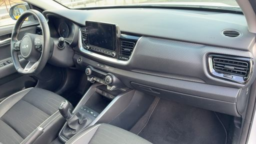 Kia Stonic 1.0 T-GDi 120 MHEV - GT Line Premium – 2022 – 28145 km – Hybride essence – Boîte Manuelle — photo 26