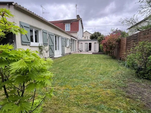 Vente | Maison mitoyenne | 5p | 3ch | 90 m² | Compiègne | Expo Est/Ouest | Terrasse · Jardin