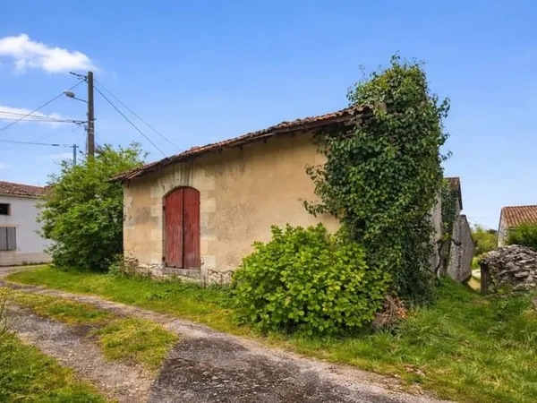 Ancien chai 2 pièces de 95 m² à Eyrans