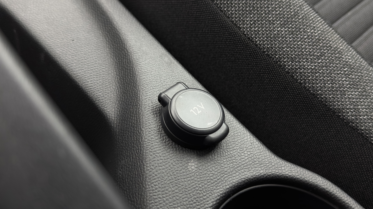 Peugeot 208 PureTech 100 S&amp;S EAT8 — photo 33