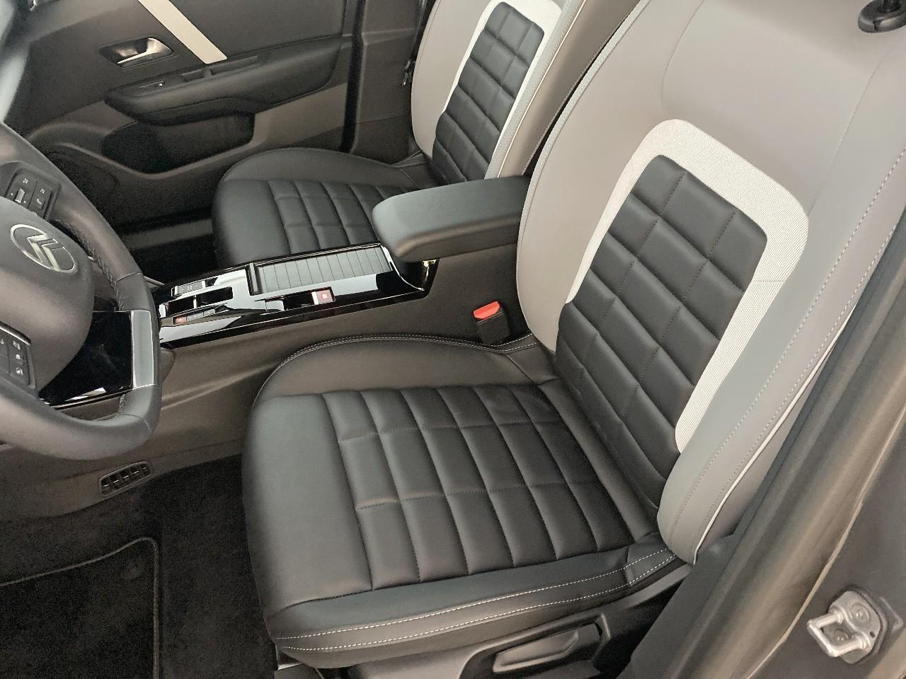 Citroën C4 hybride 145 ch e-dcs6 max — photo 9