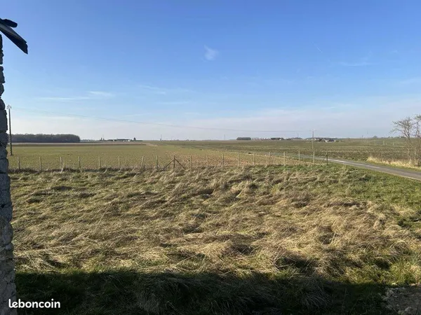 ANCIENNE GRANGE EN PIERRE - 126 m² AU SOL - TERRAIN 1 600 m² - BEAU POTENTIEL