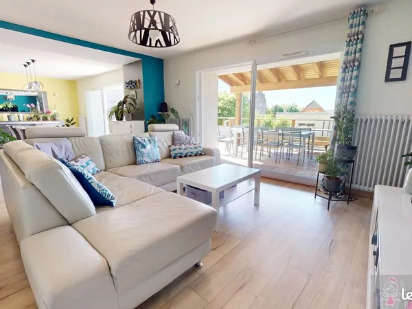 Maison 10 pièces 208 m²