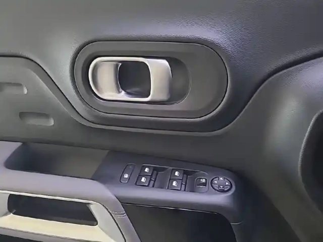 Citroën C5 Aircross bluehdi 130 s&amp;s eat8 — photo 31
