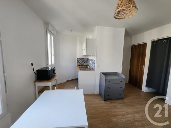 Studio 1 pièce 19 m²