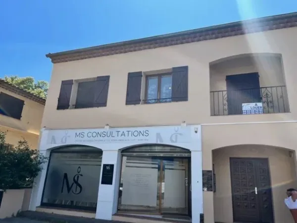 Local professionnel 4 pièces 59 m²