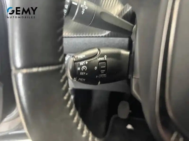 Peugeot 2008 puretech 130 s&amp;s bvm6 — photo 15