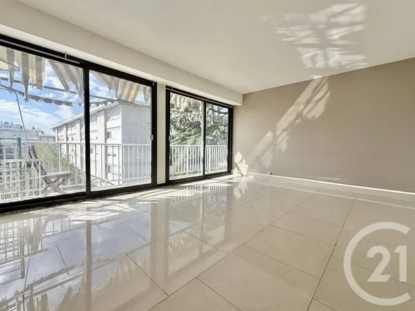 Appartement 4 pièces 81 m²
