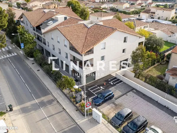 Local commercial 145 m² Saint-Cyr-sur-Mer