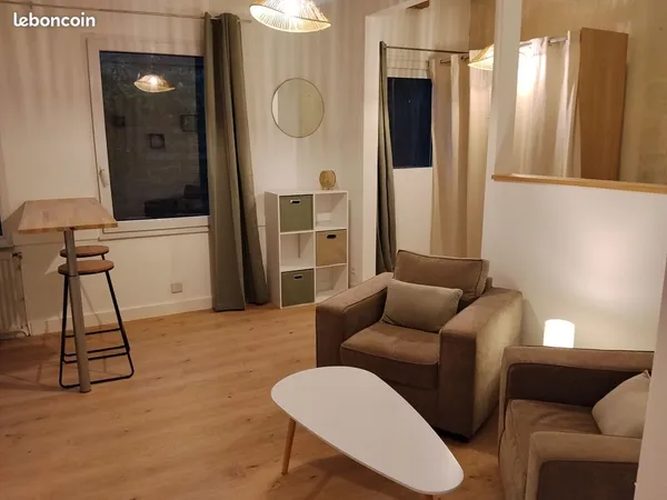 STUDIO meublé ANGERS Ttes ch comprises