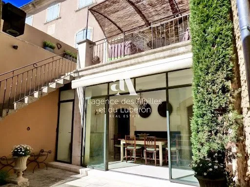 Propriété 7 pièces 160 m²