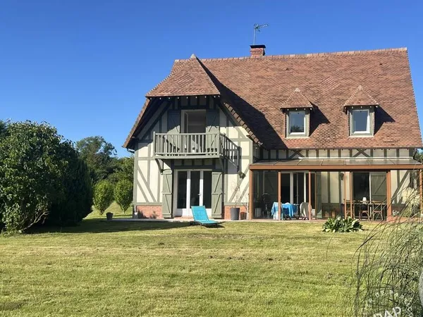 Maison 7 pièces 180 m²