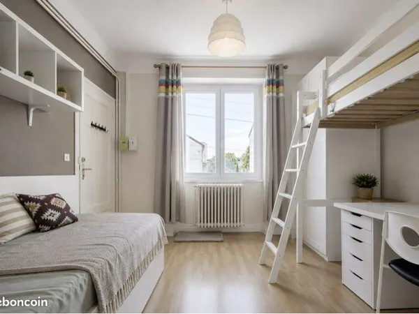 Loue T1Bis meublé 24m2